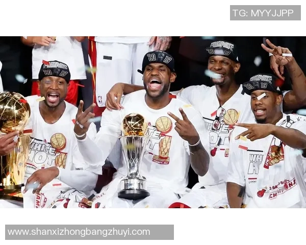 2013年NBA总决赛第三场马刺与热火的激烈对决回顾与精彩瞬间分析